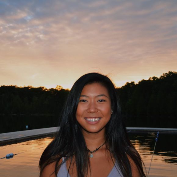 Meet your Posher, Liz - Picture 1 of 1